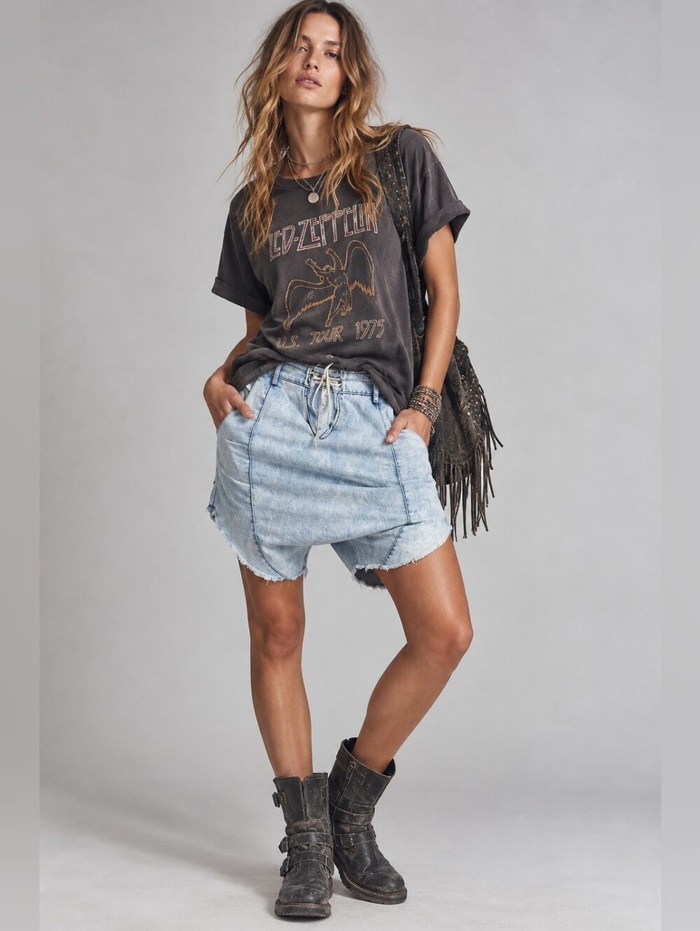 NWT ONE TEASPOON Luxe Harem Shorts Distressed Stone Washed Raw Hem Chambray 26